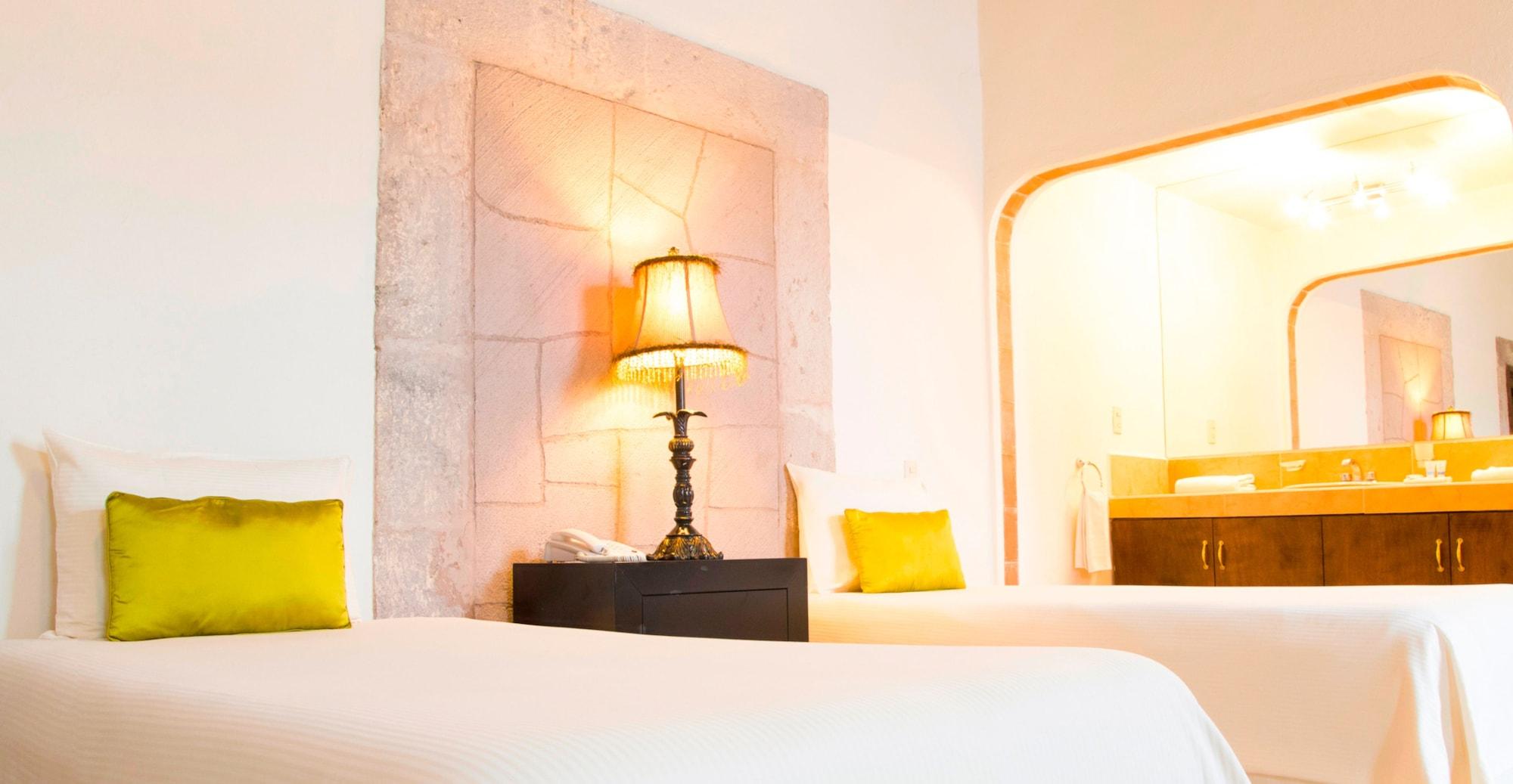 Hotel Expres By Hosting House Μορέλια Εξωτερικό φωτογραφία