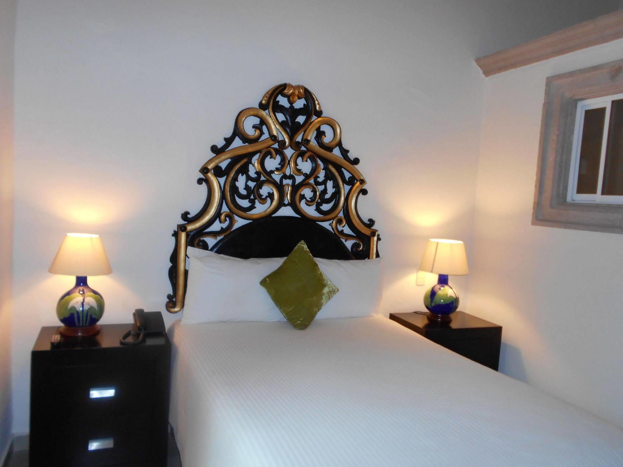 Hotel Expres By Hosting House Μορέλια Εξωτερικό φωτογραφία