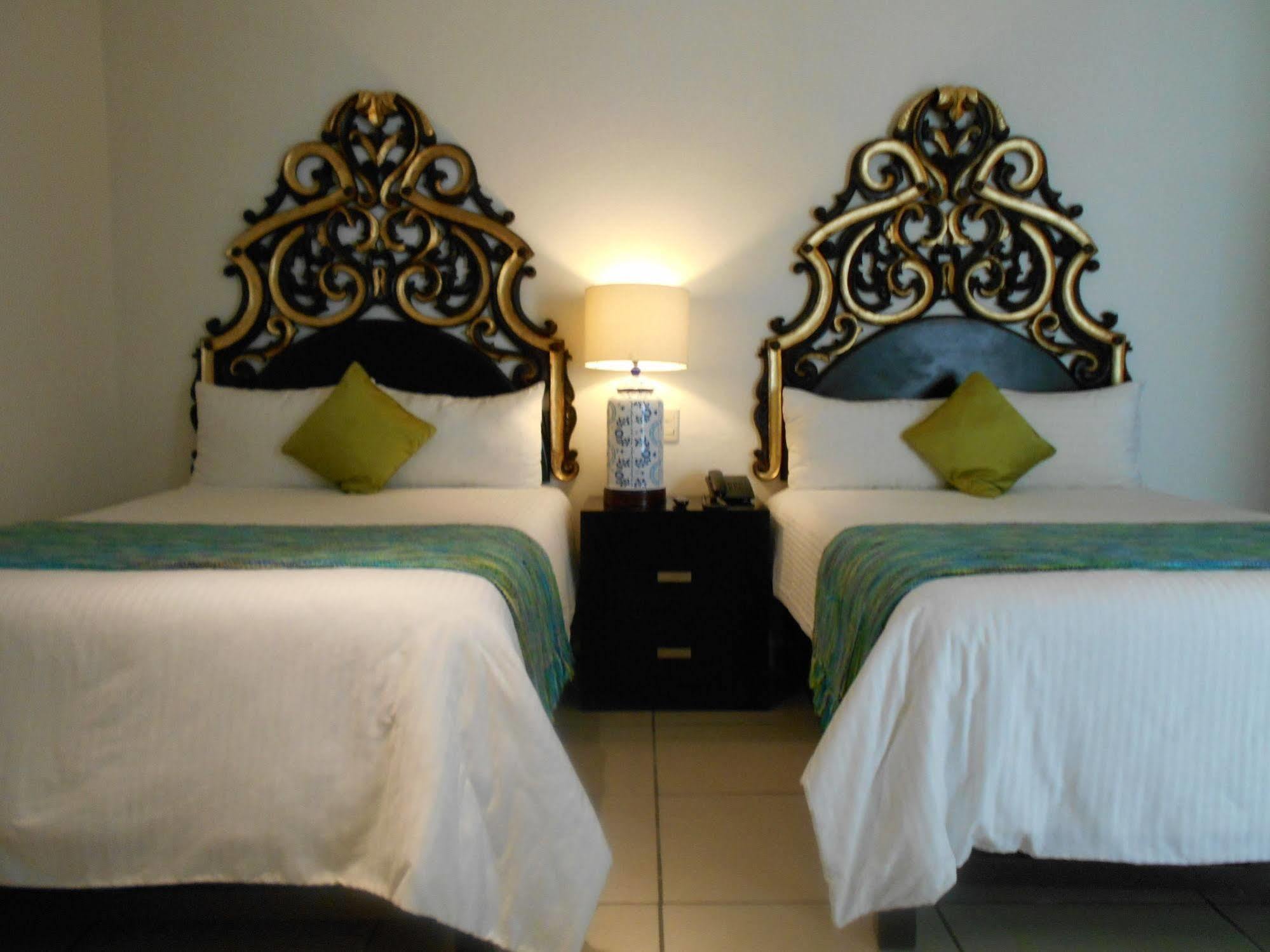 Hotel Expres By Hosting House Μορέλια Εξωτερικό φωτογραφία
