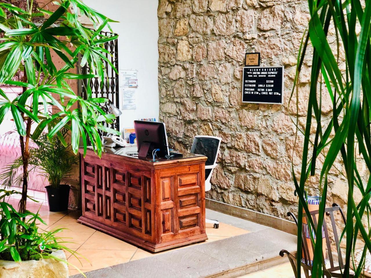Hotel Expres By Hosting House Μορέλια Εξωτερικό φωτογραφία