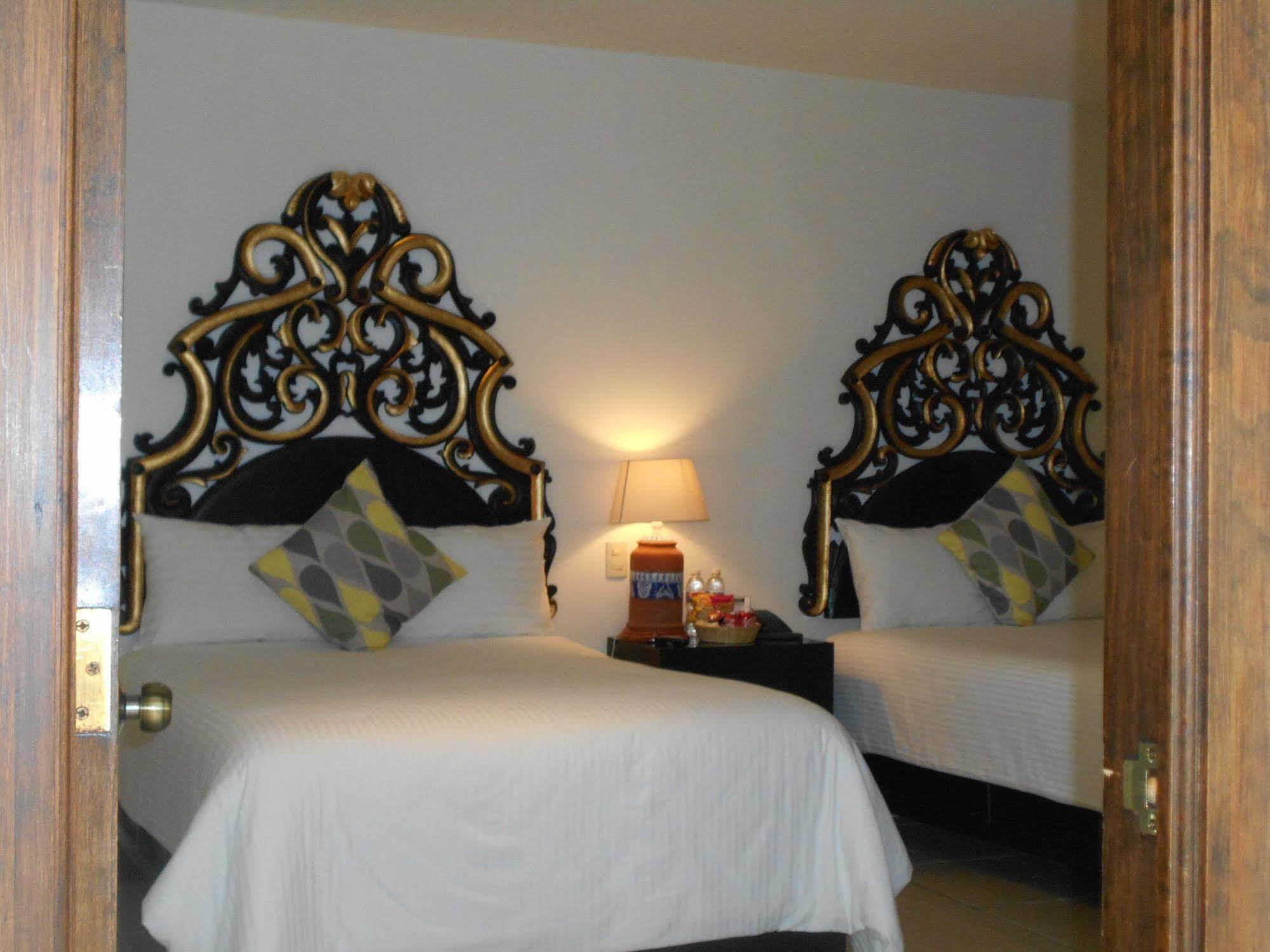 Hotel Expres By Hosting House Μορέλια Εξωτερικό φωτογραφία