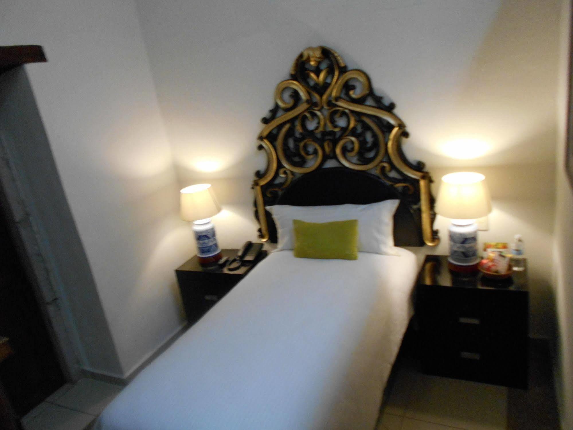 Hotel Expres By Hosting House Μορέλια Εξωτερικό φωτογραφία